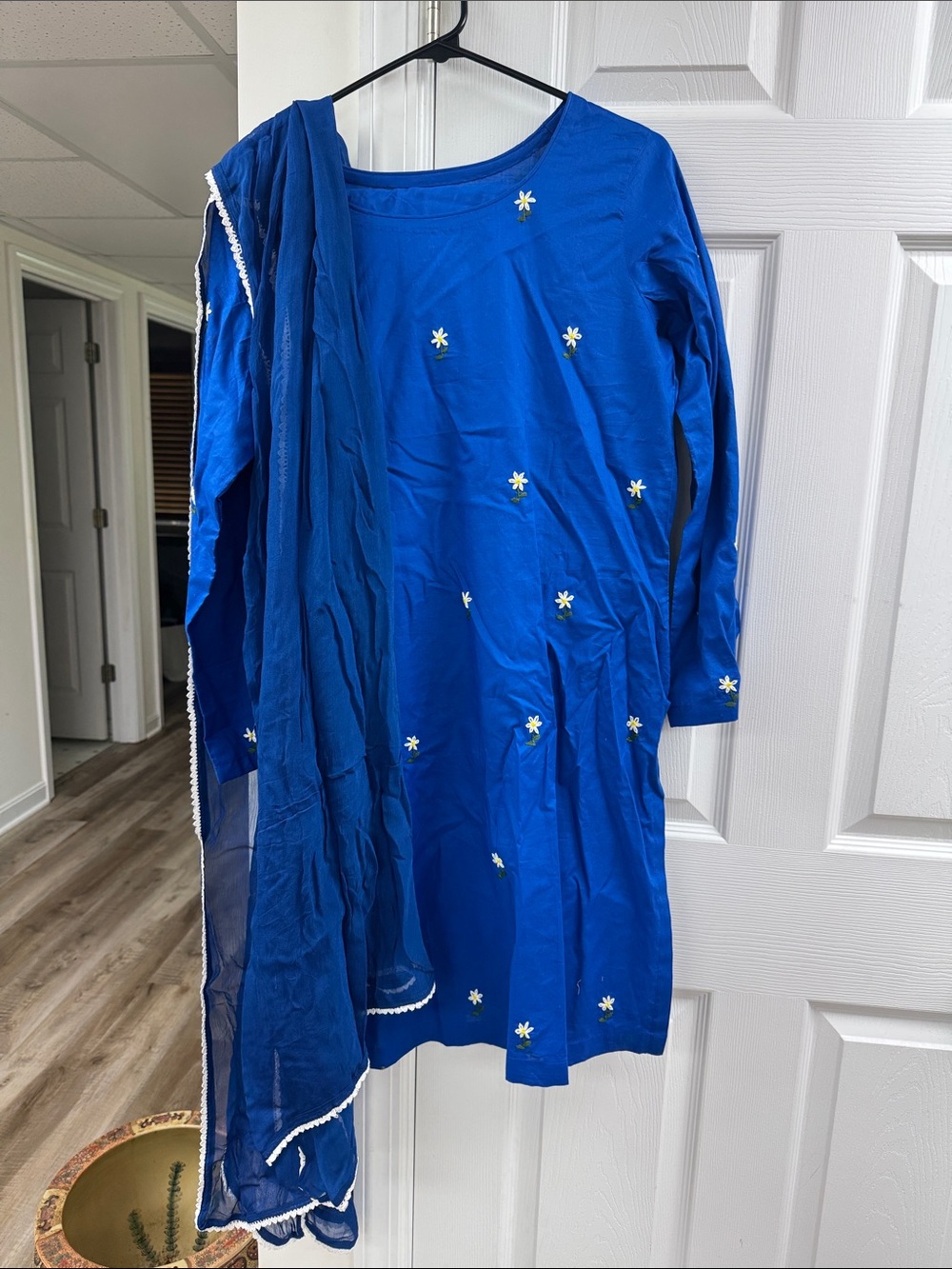Brand NEW Nooria by Nida Handmade Pakistani 3 piece suit